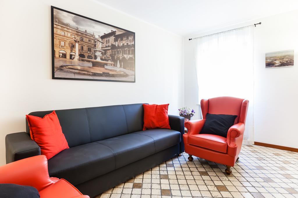 Suite Al Vecchio Castello เวโรนา ภายนอก รูปภาพ