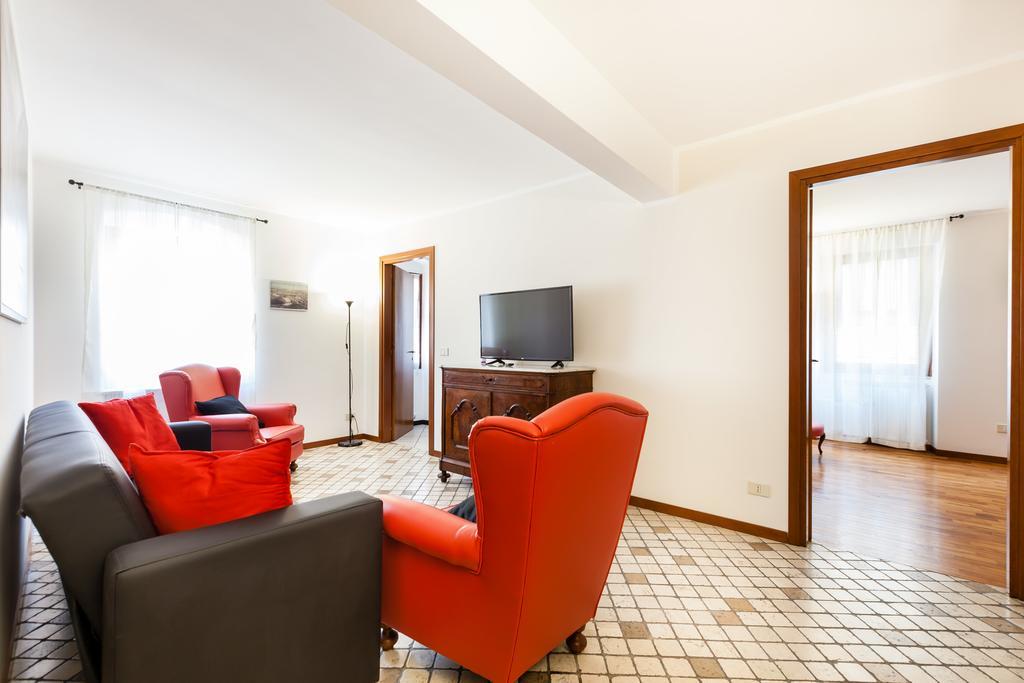 Suite Al Vecchio Castello เวโรนา ภายนอก รูปภาพ