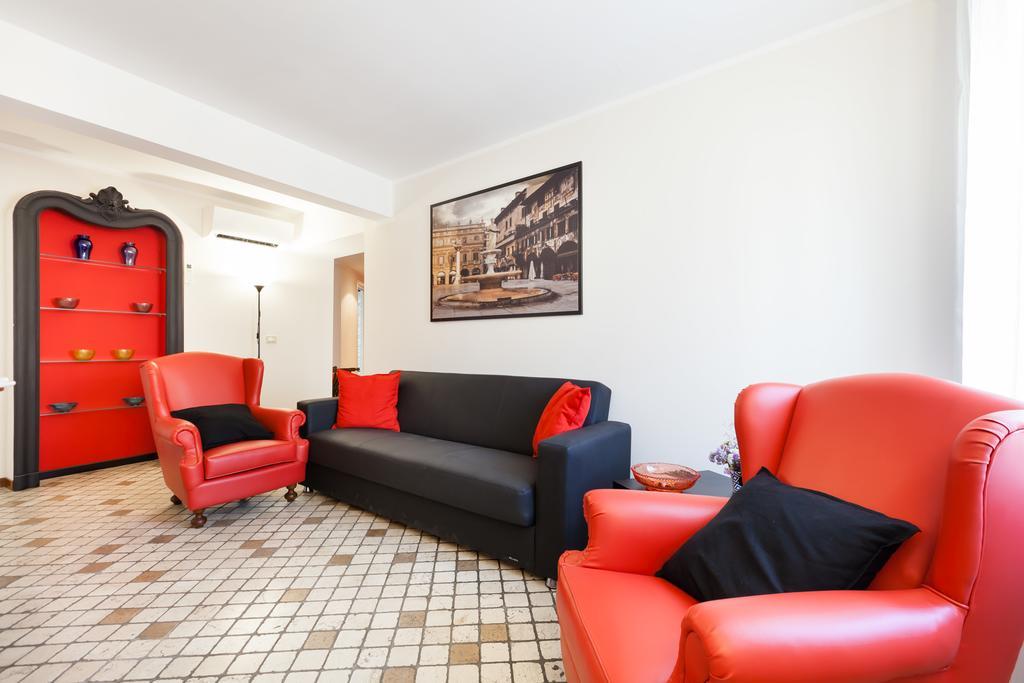 Suite Al Vecchio Castello เวโรนา ภายนอก รูปภาพ